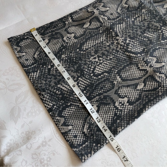 Zara Women’s Size M Animal Print Snake Skin Sleeveless Shirt Elastic Tank-Top - Picture 9 of 16